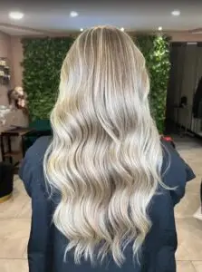 Effective Solutions for Dandruff Ombre Balayage Expert : Refresh Your Style with Modern Hair Coloring Techniques If you want to add a unique touch to your hairstyle and achieve an eye-catching look, you might want to explore the ombre and balayage techniques. These two modern hair coloring methods offer a natural and stylish appearance, taking your look to the next level. In this article, we will delve into the details of ombre and balayage techniques, their benefits, and tips for achieving the best results. Screenshot 2024 09 03 211847 Effective Solutions for Dandruff